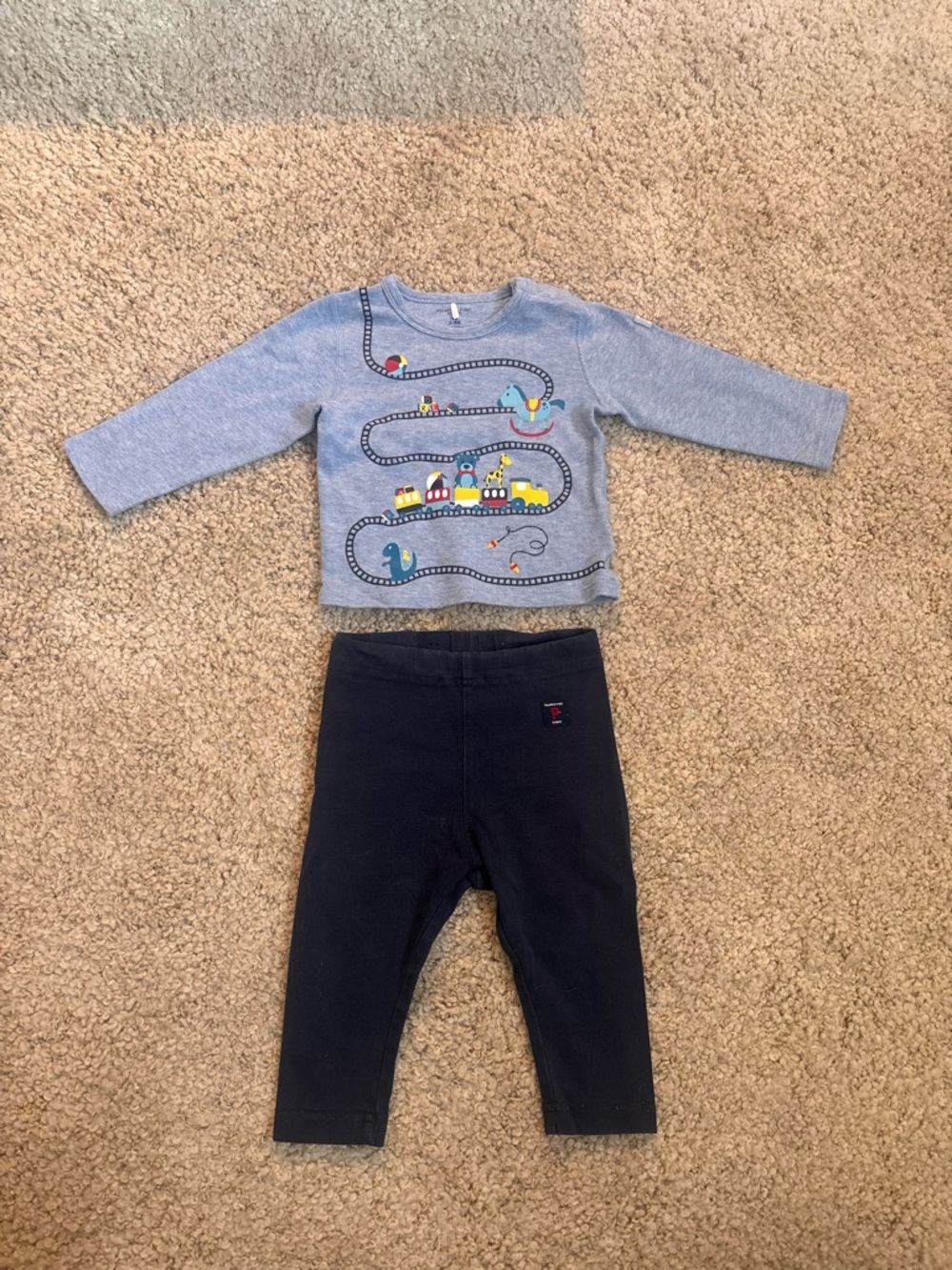Polarn O. Pyret Long Sleeve and Pants Matching Set